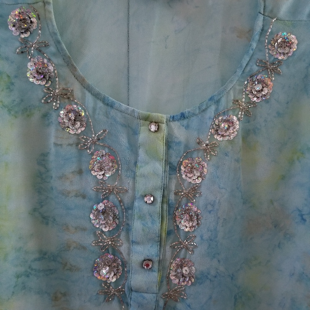 Tunic - Picture 5 of 8